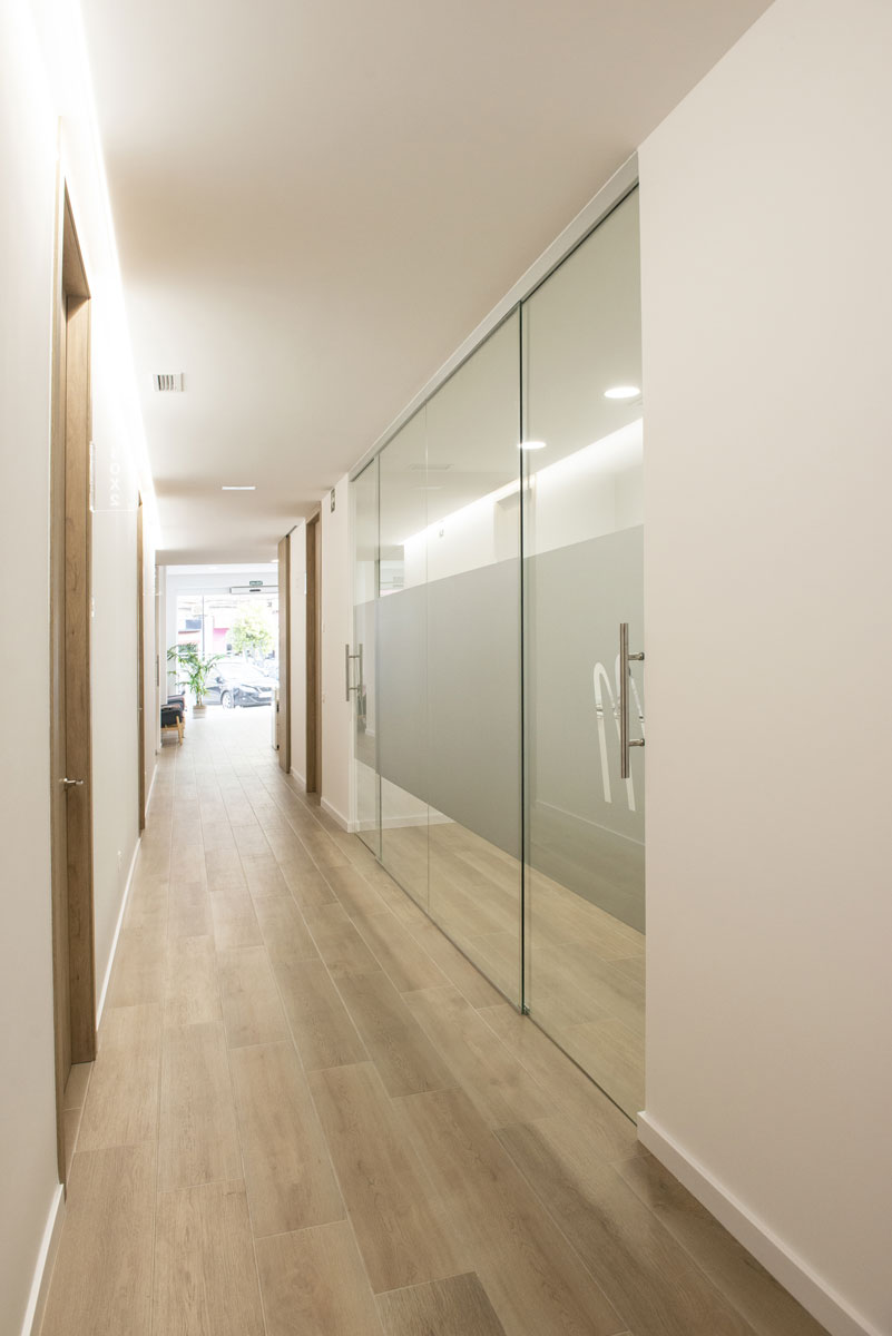 clinica-dental-mariner-pasillo